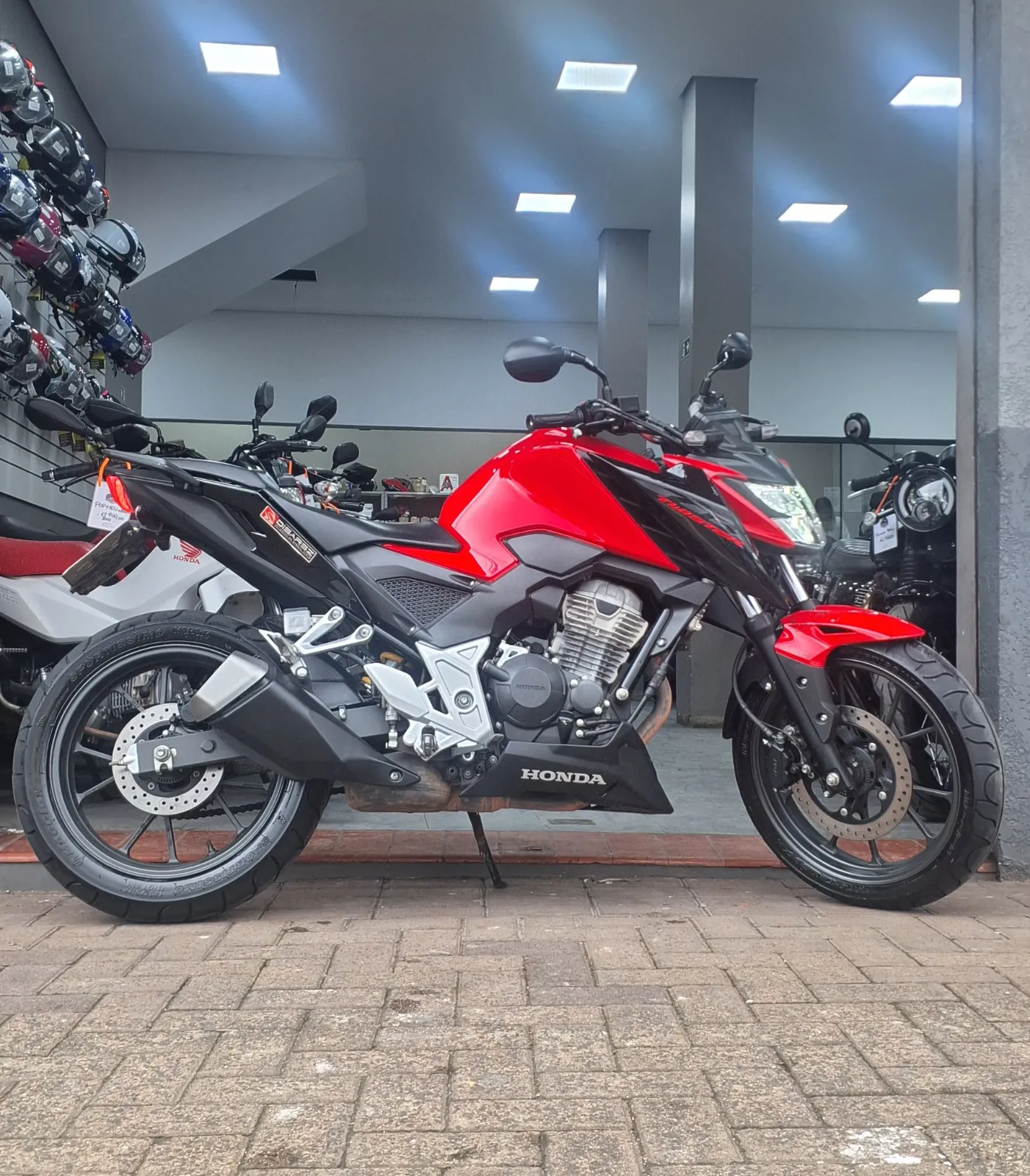 Honda CB 300F 2023