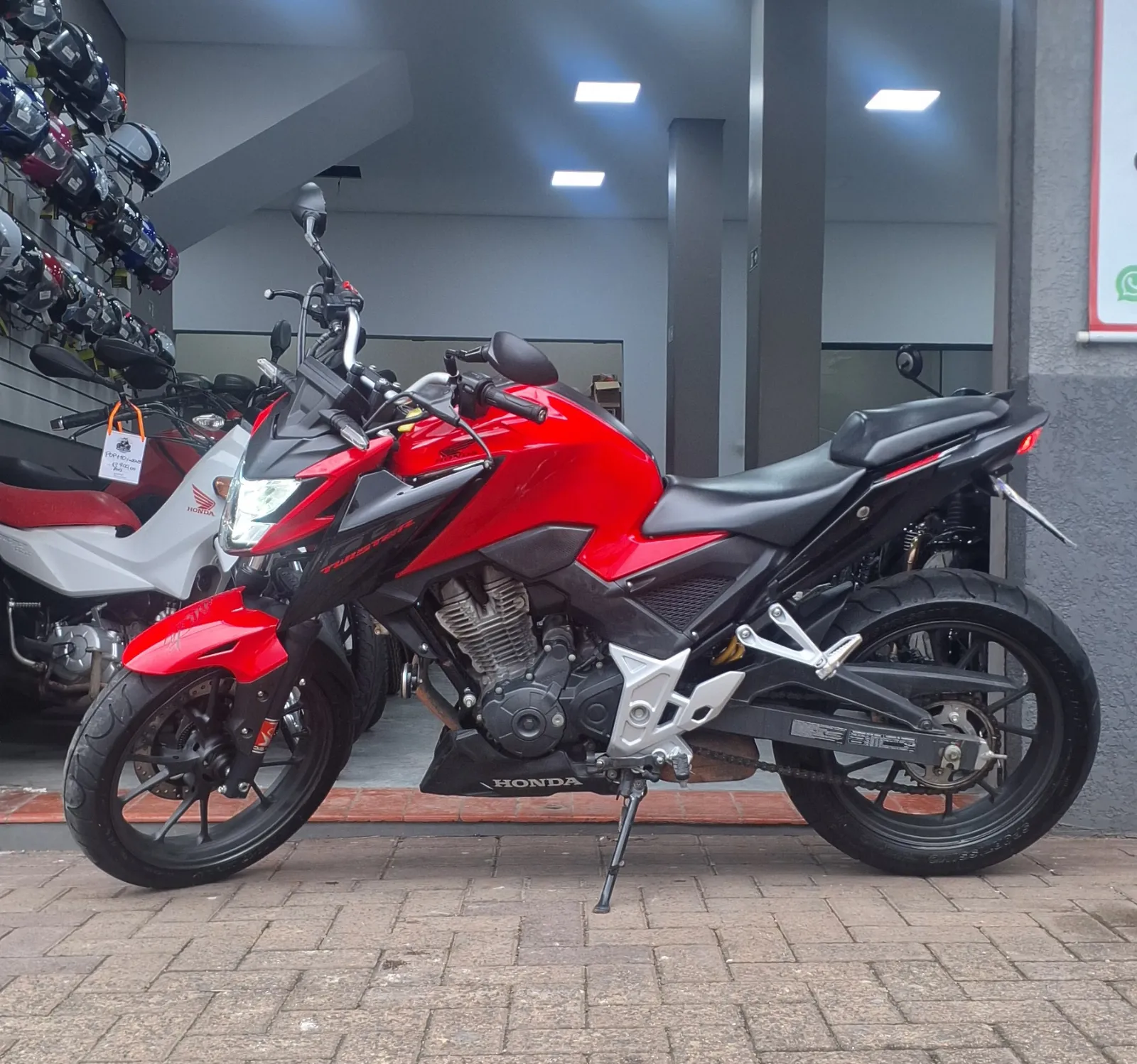 Honda CB 300F 2023