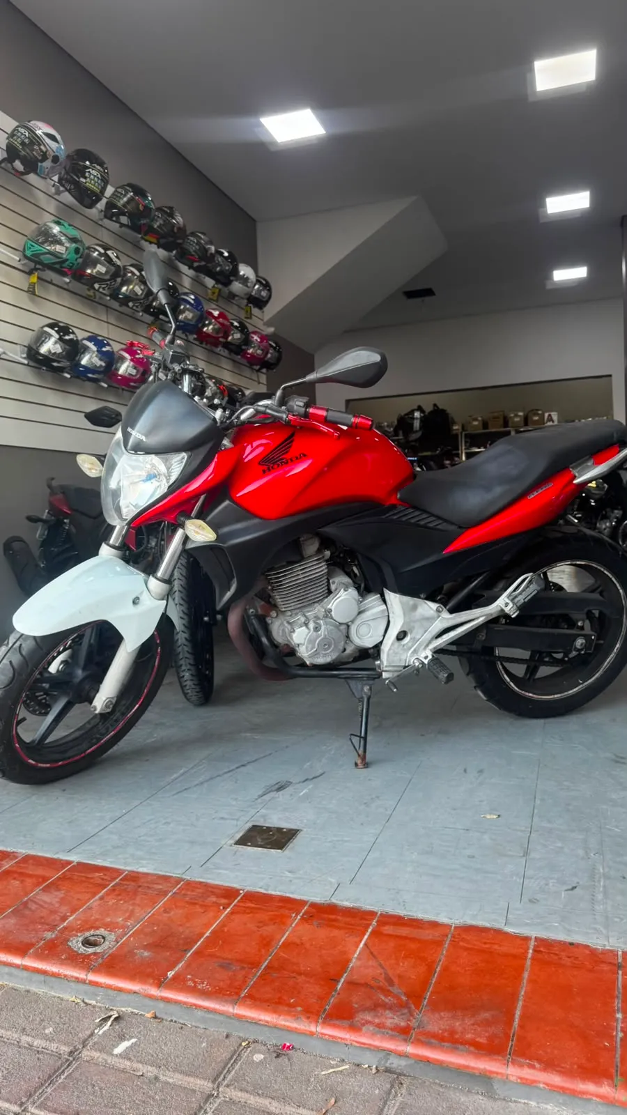 Honda CB 300 2016