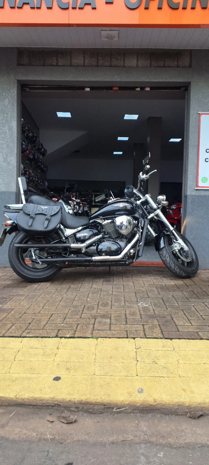 Triumph Boulevard M800 2011