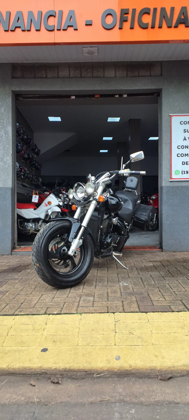 Triumph Boulevard M800 2011