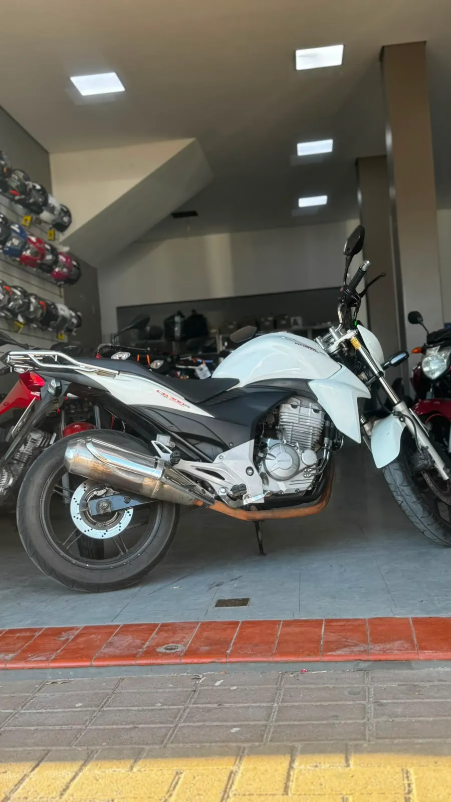 Honda CB 300 2011