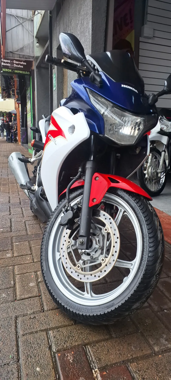 Honda CBR 250R 2012