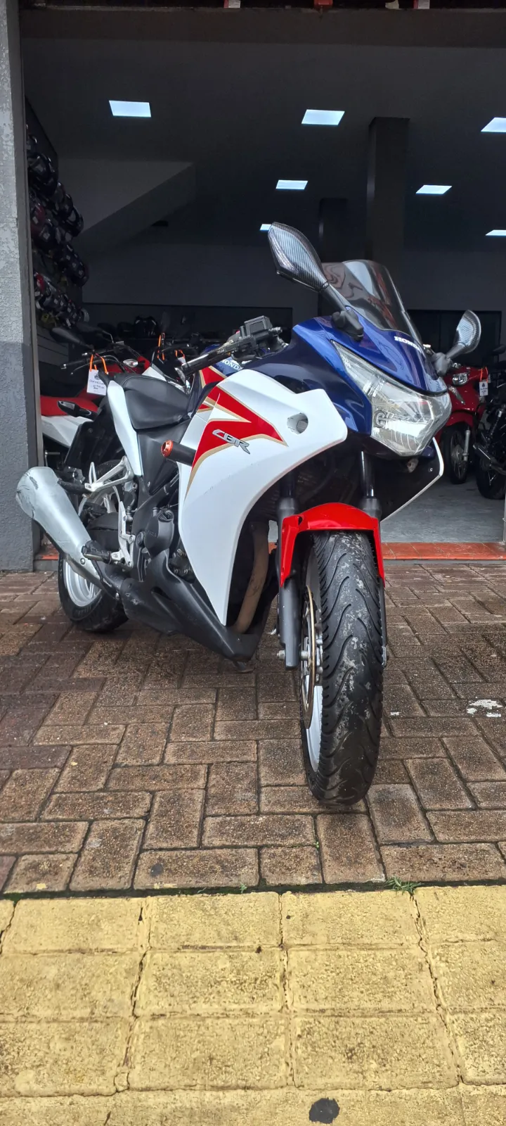 Honda CBR 250R 2012